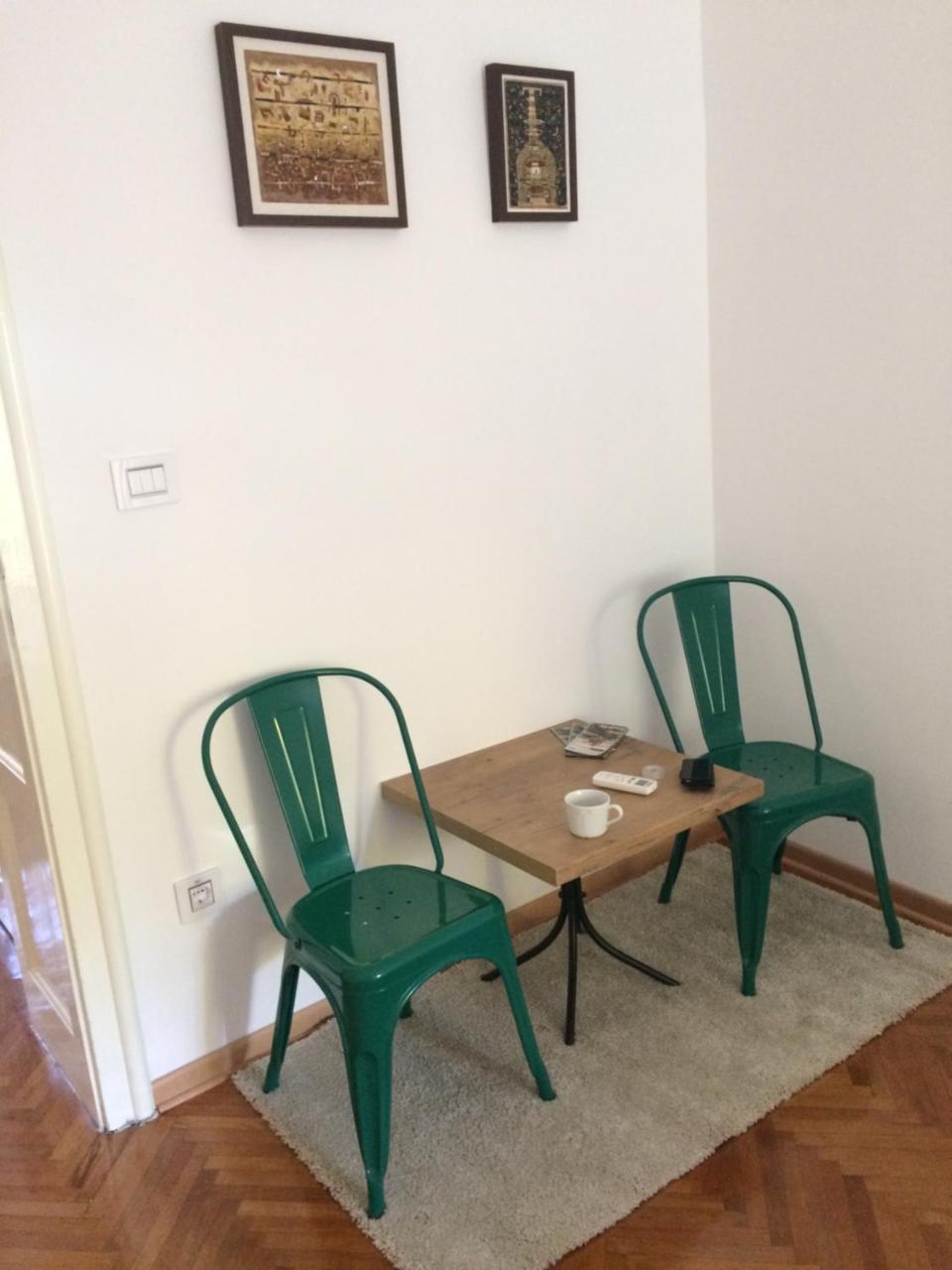 Cricket Park Hostel Belgrad Dış mekan fotoğraf