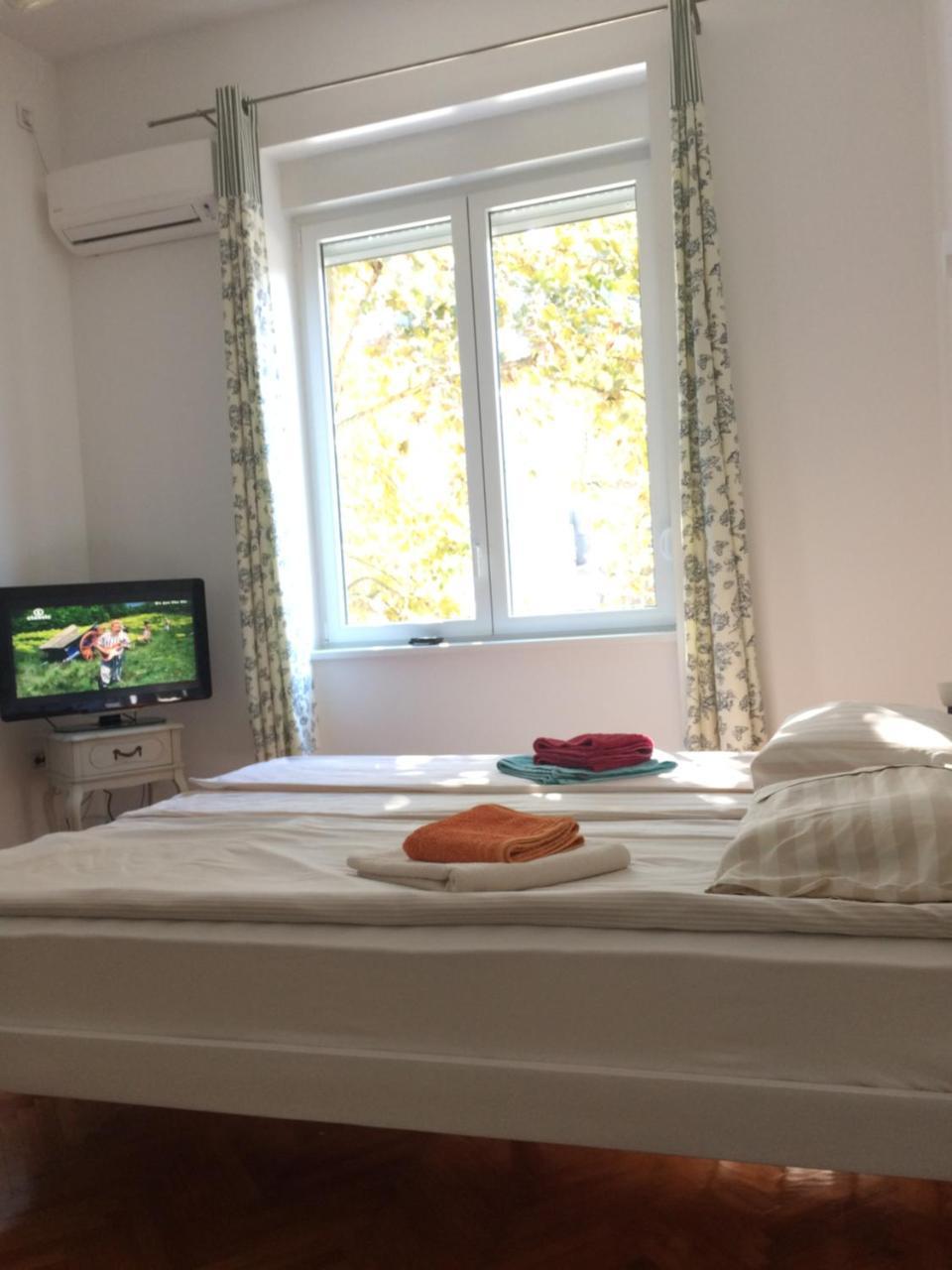 Cricket Park Hostel Belgrad Dış mekan fotoğraf