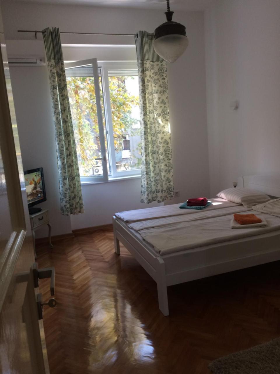 Cricket Park Hostel Belgrad Dış mekan fotoğraf