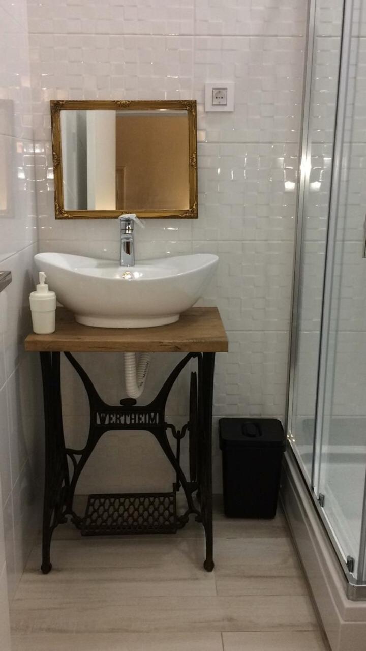 Cricket Park Hostel Belgrad Dış mekan fotoğraf